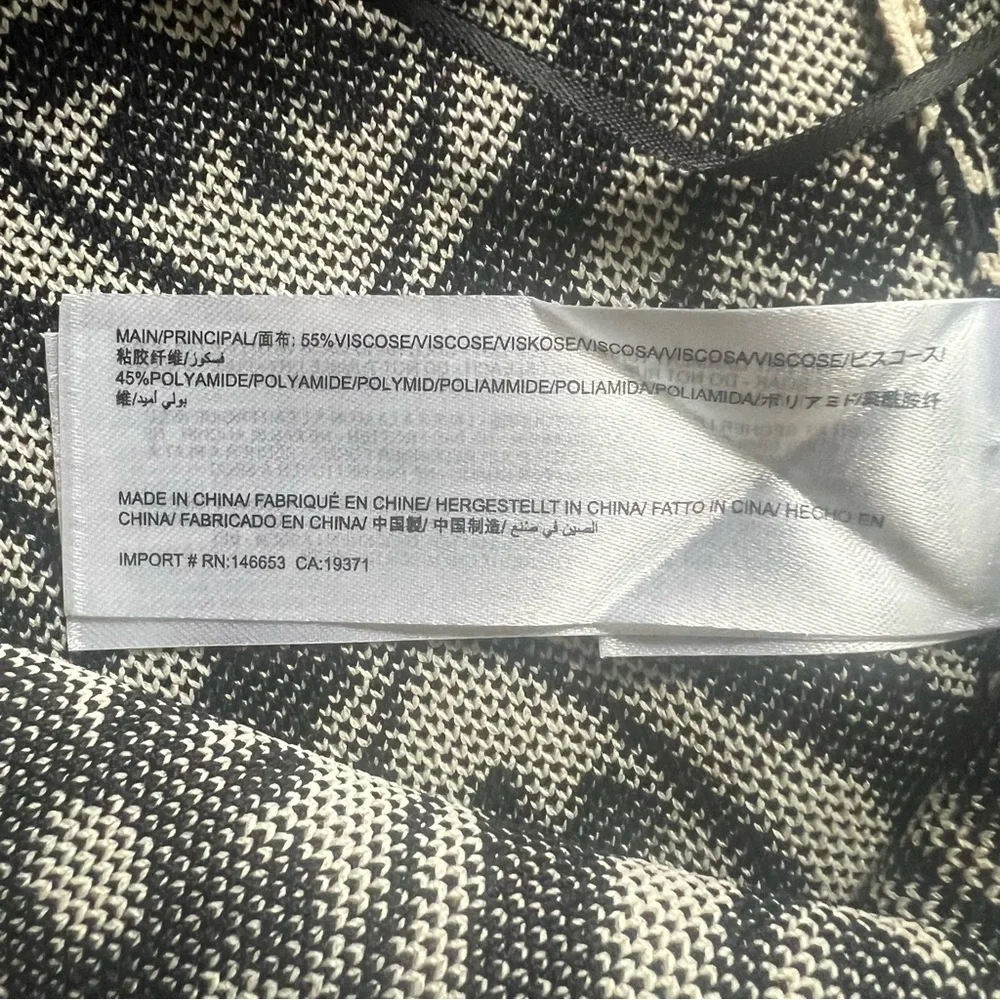 Finders Keepers Quinn Knit Tube Crop Top - Picture 7 of 7